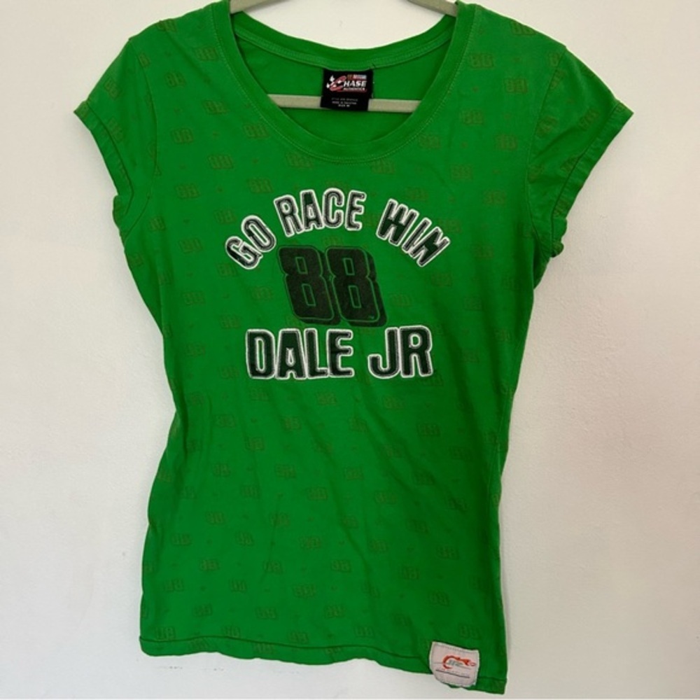 Women’s Go Race Win JR Nation Dale Jr. NASCAR Chase Authentics sz Medium shirt